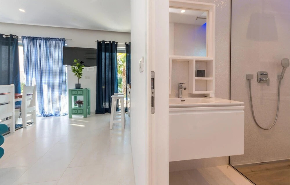 Amazing Apartment in Sukosan With Wifi and 2 Bedrooms