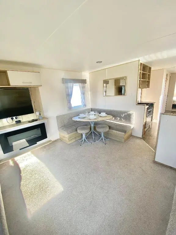 Thorpe Park Cleethorpes Caravan at Lakeside 84