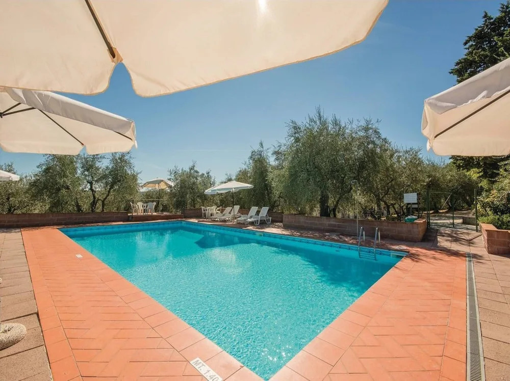 Tuscany Bliss Garden Retreat