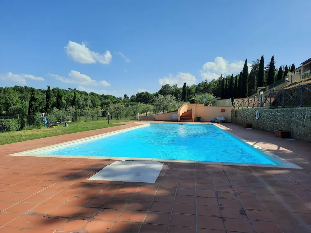 Sleeps 6 - Private Pool - Remote Countryside Villa