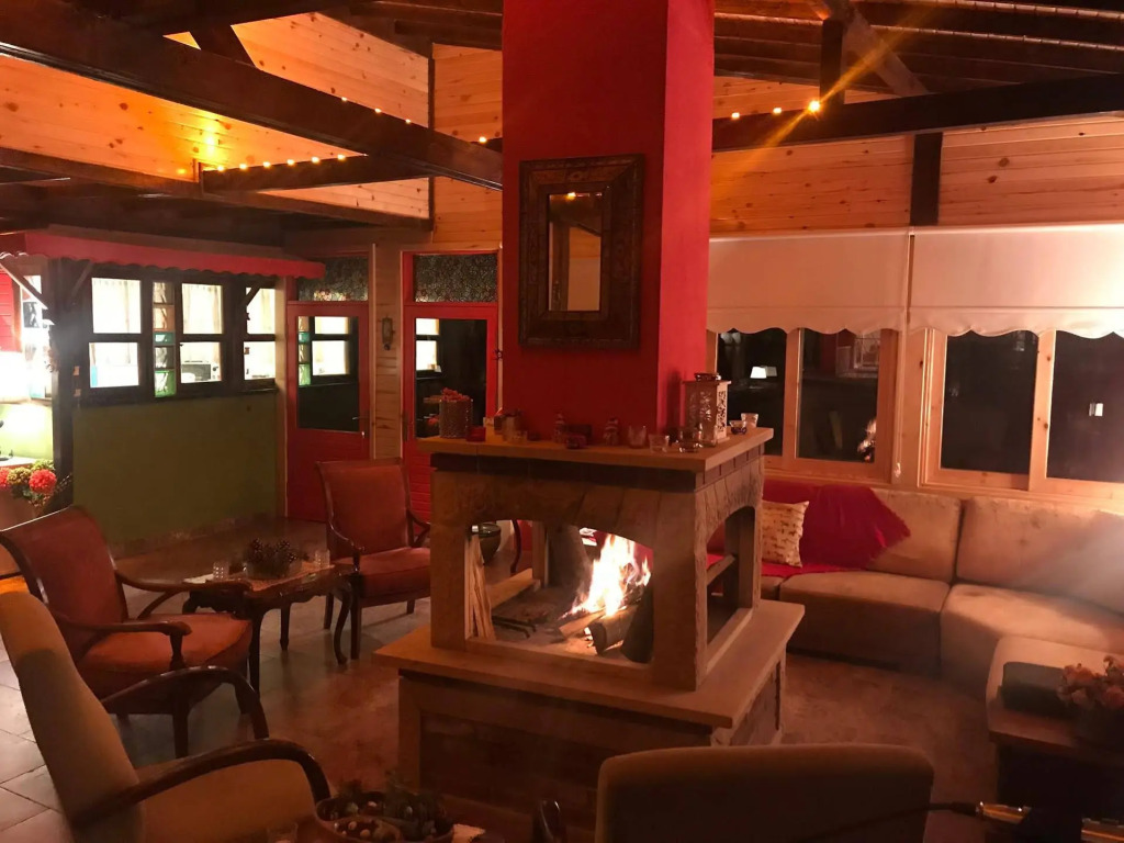 Sweet Home Hotel