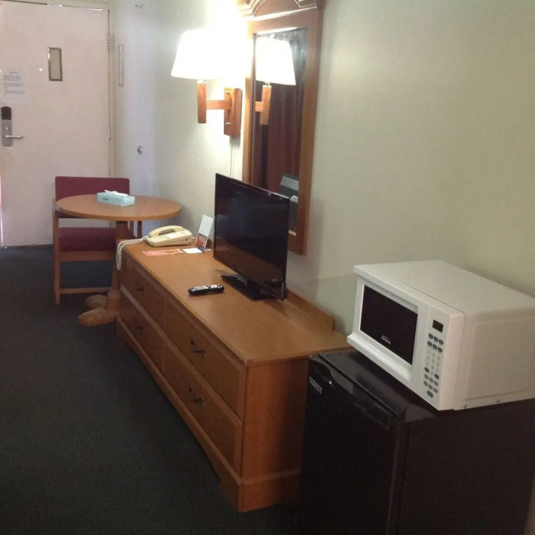 Budget Inn
