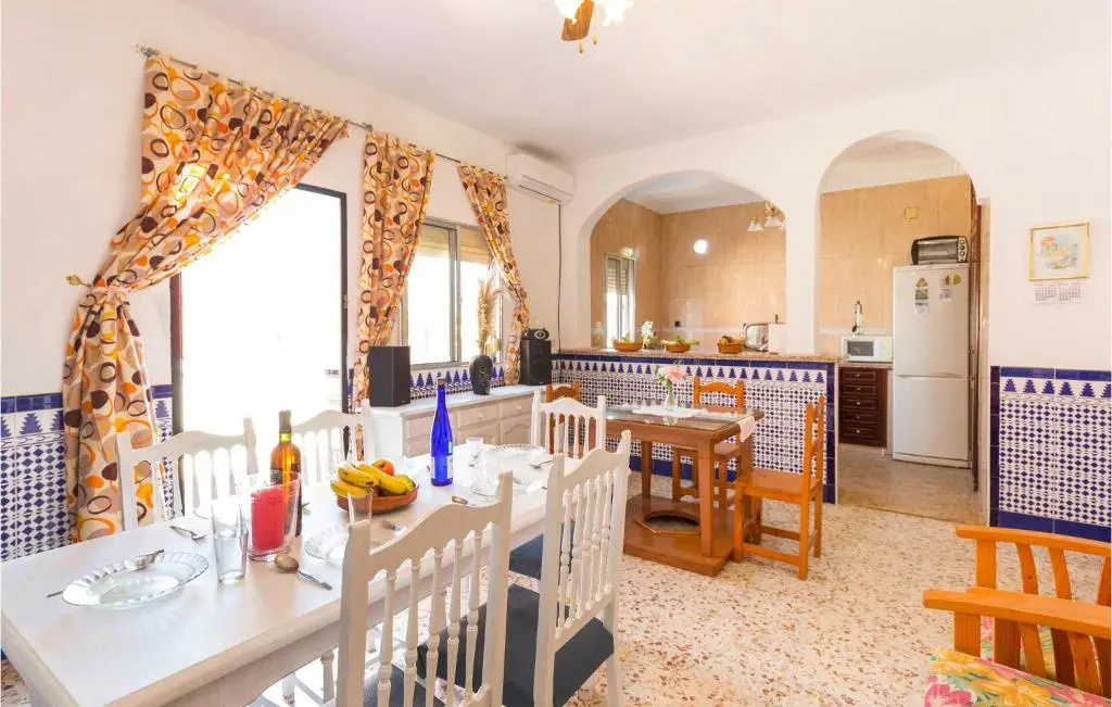 3 Bedroom Lovely Home In Olivares