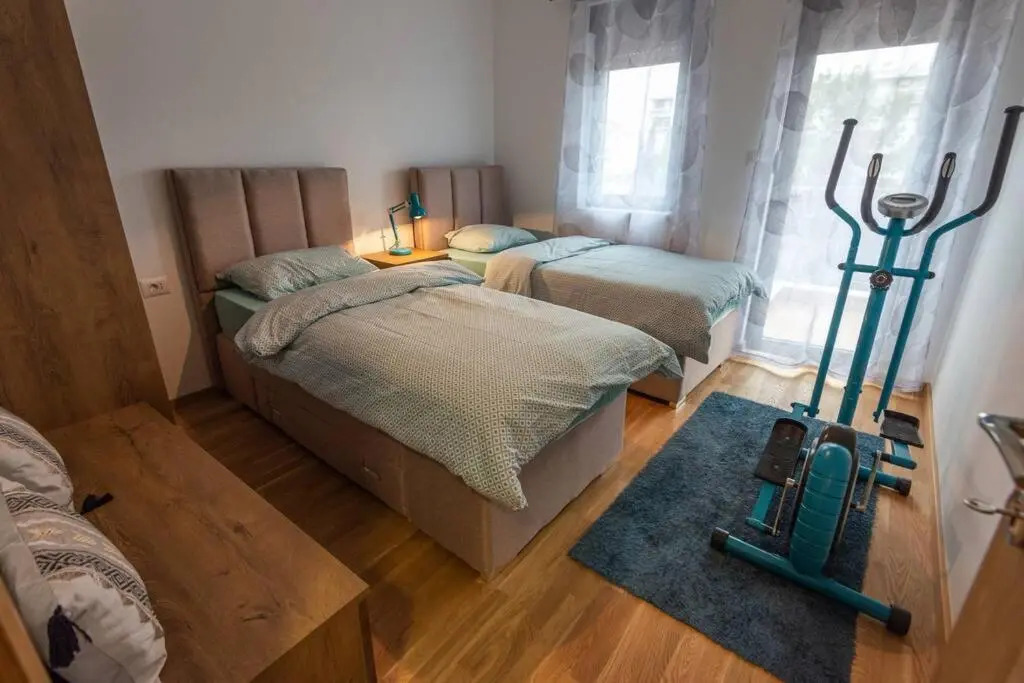 Modern, Bright and Cozy Apartment