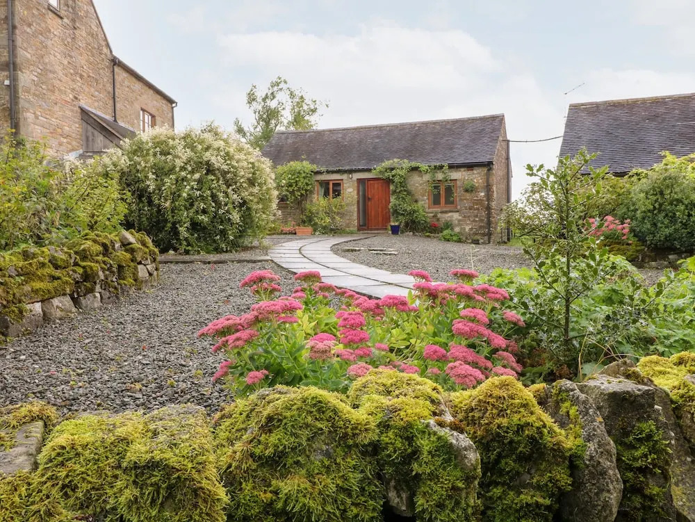 Manifold Cottage