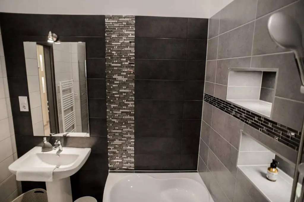 New luxury apartment in the center with A/C