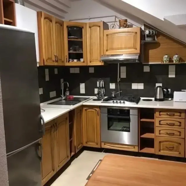 Затишна квартира в спальному районі