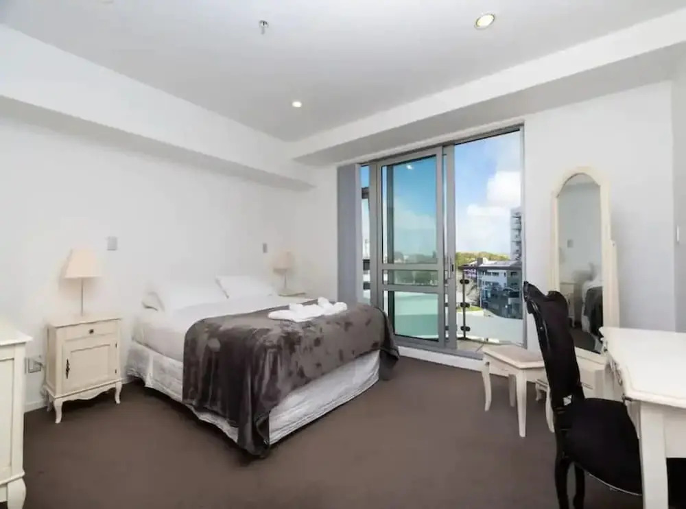 Spacious Home with Balcony+Parking Zodiak Stays