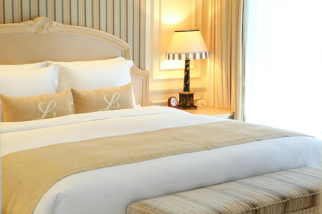 Отель Legendale Hotel Beijing