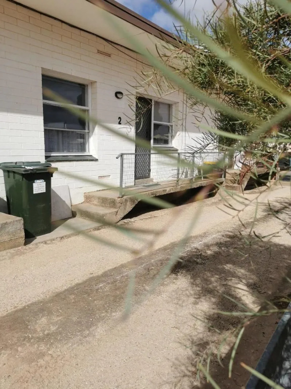 Kimba Units - Better than a motel room - self contained and pet friendly