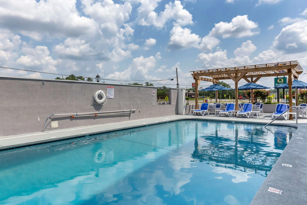 Quality Inn & Suites Spring Lake - Fayetteville near Fort Bragg