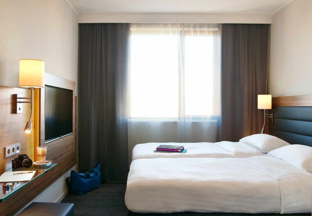 X Hotel