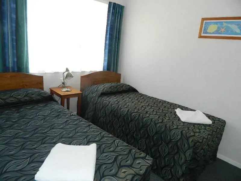 Opononi Hotel