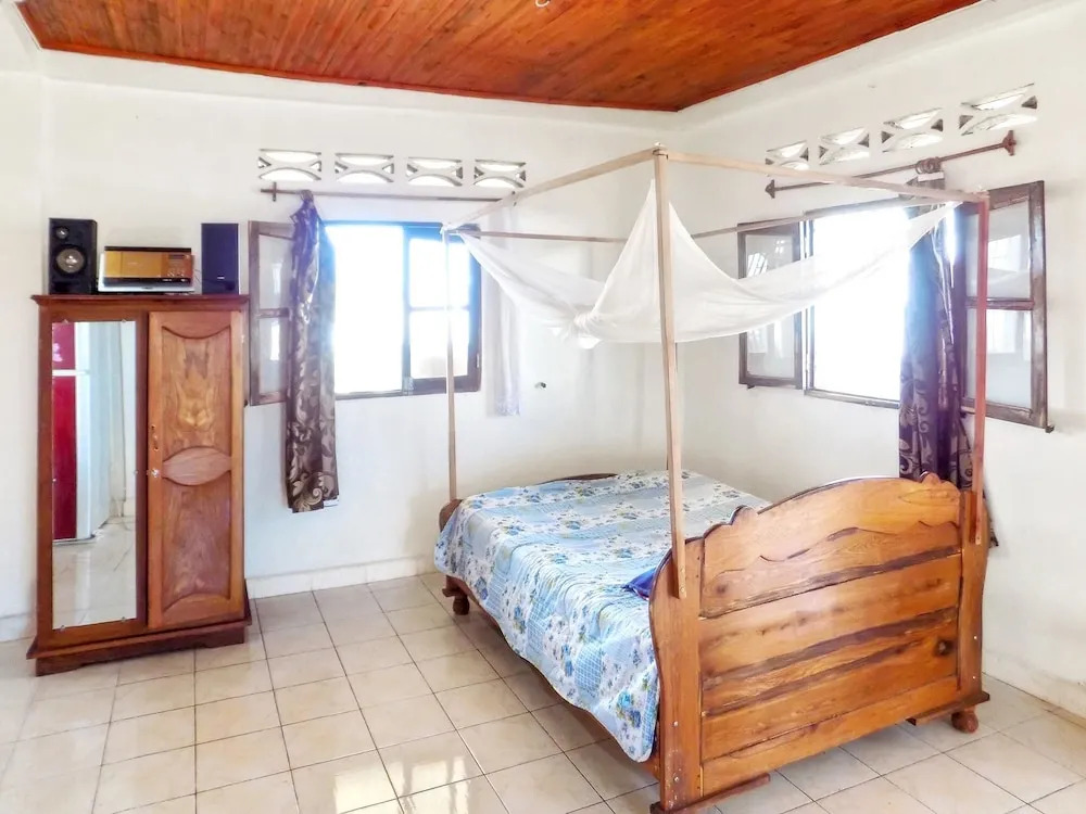 Apartment With 2 Bedrooms in Mahajanga, With Wonderful sea View, Furni