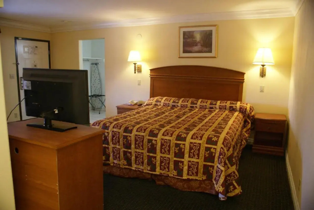 Super 8 Buena Park