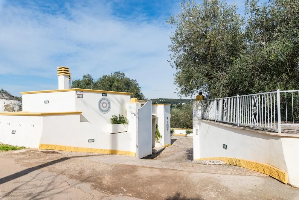 Casa Mimosa A a Villa Safi con Piscina