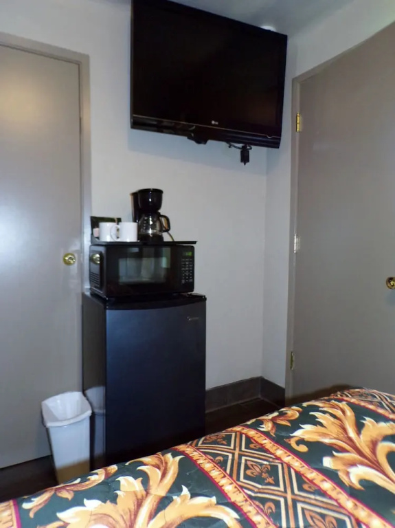 Cypress Tree Motel
