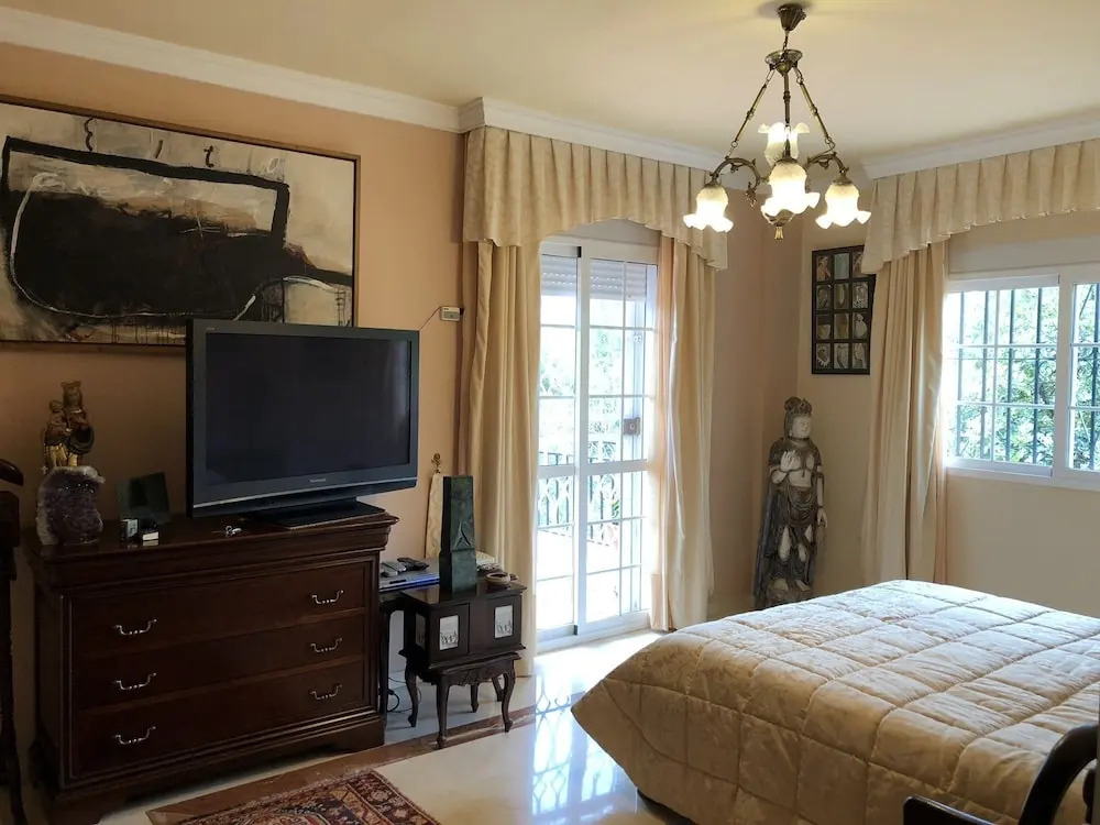 Rentcostadelsol Villa Pinares-Malaga