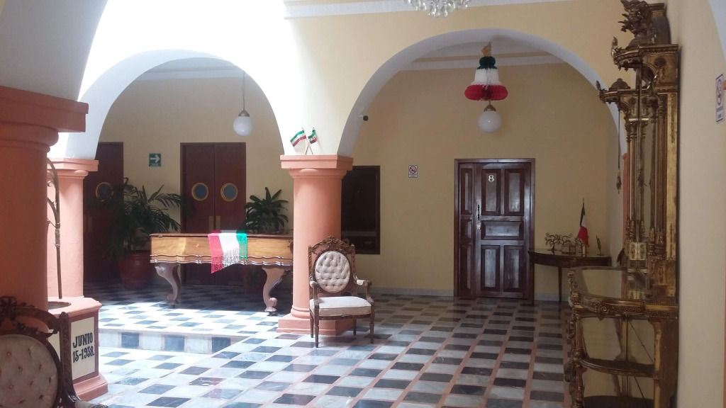 Hotel Regis