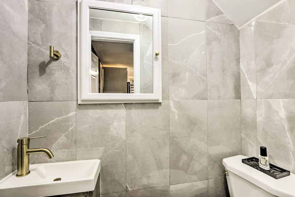 Upscale Waterbury Retreat w/ Indoor Hot Tub!