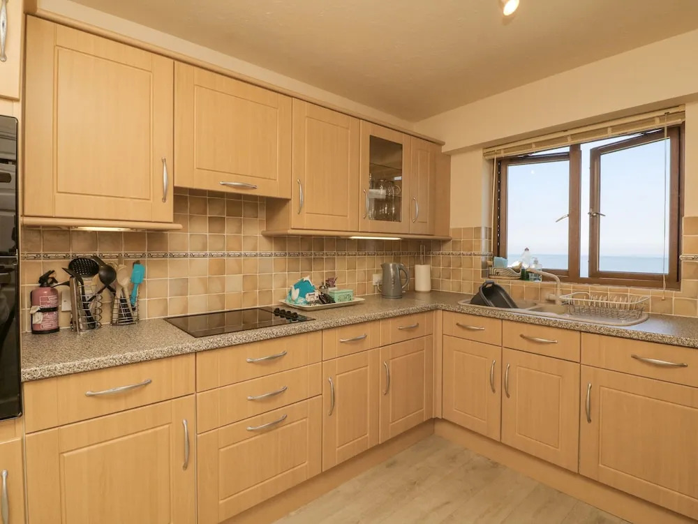 37 Ocean Park