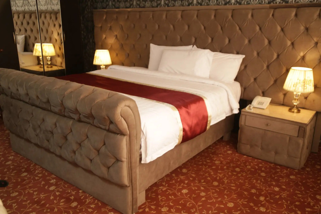 Elite Suites Hotel