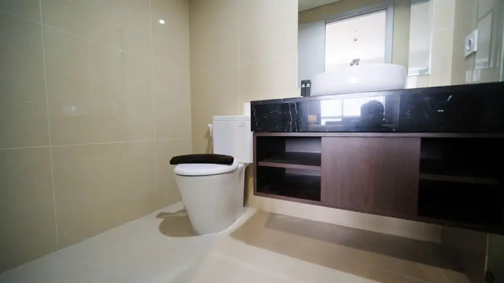 Tidy And Spacious 2Br At Grand Sungkono Lagoon Apartment