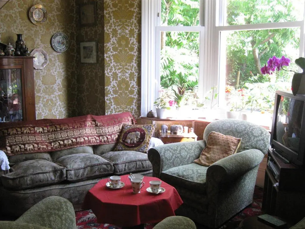 Grove Guest House
