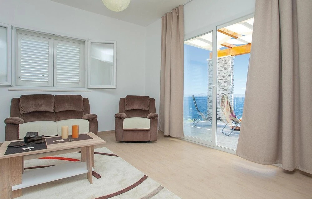 Awesome Home in Prigradica With Wifi and 4 Bedrooms