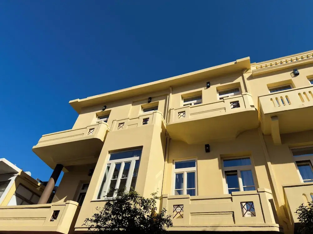 Deluxe Center Suites