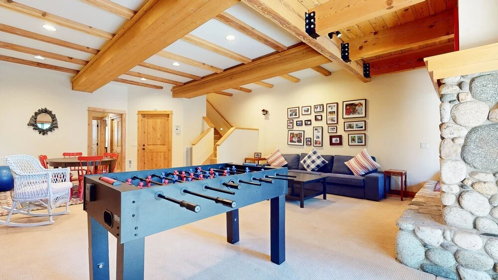 Val DIsere 9 Spacious and Walk to The Village, Washer Dryer, Gas Grill, Master Suites and More by RedAwning