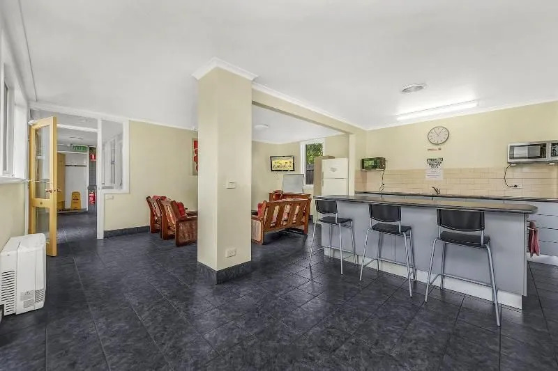 Newport Home Stay and Lodge