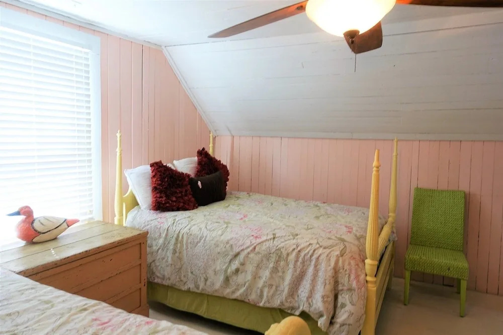 Where the Sun Sets 3 Bedrooms 1 Bathroom Home