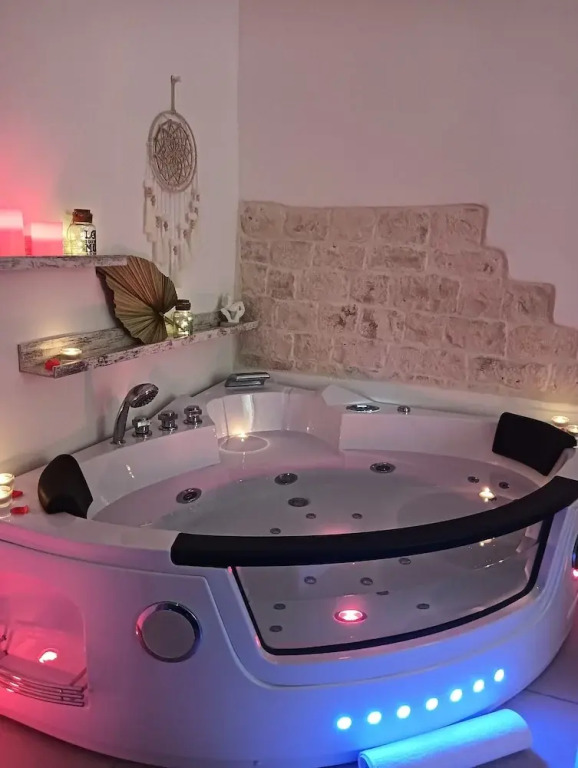 Dimora Giulia Luxury Suite and Room