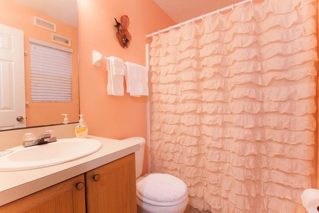 Bikini Bottom 2 Br home by RedAwning