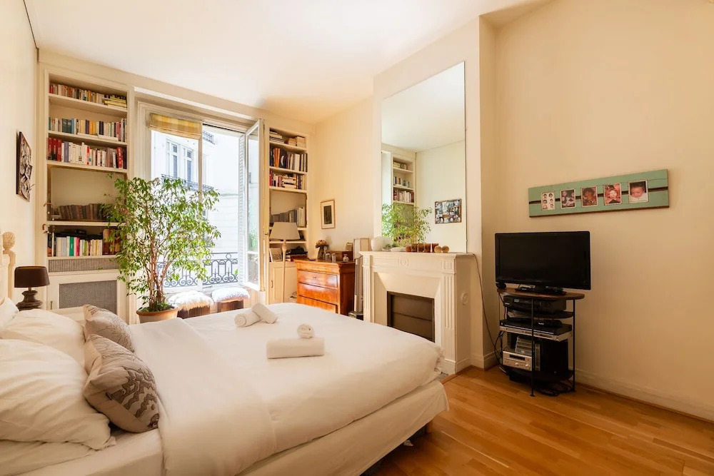 Parisian Charm by Pereire
