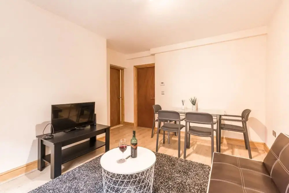 The Martlett Court Residence I