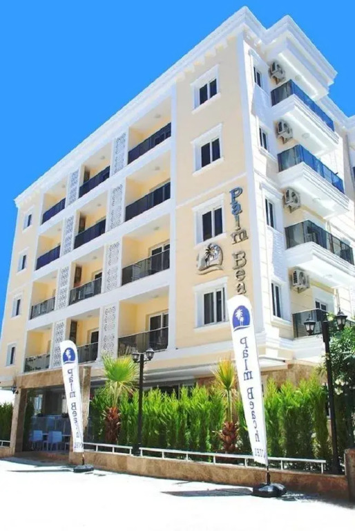 Palm Beach Hotel