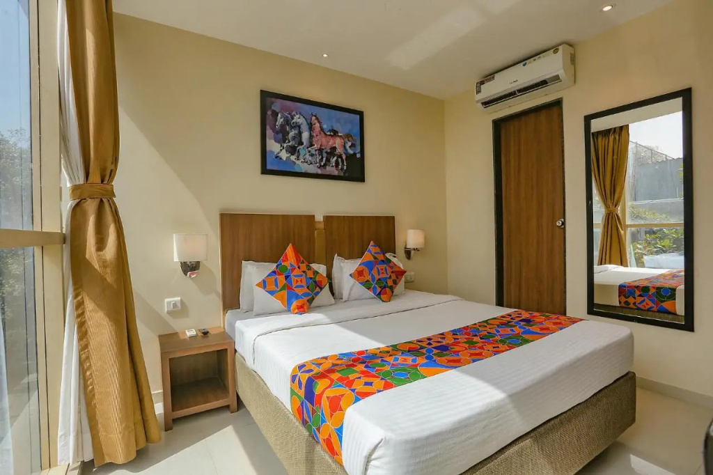 FabHotel Royal International - Nr Mumbai International Airport