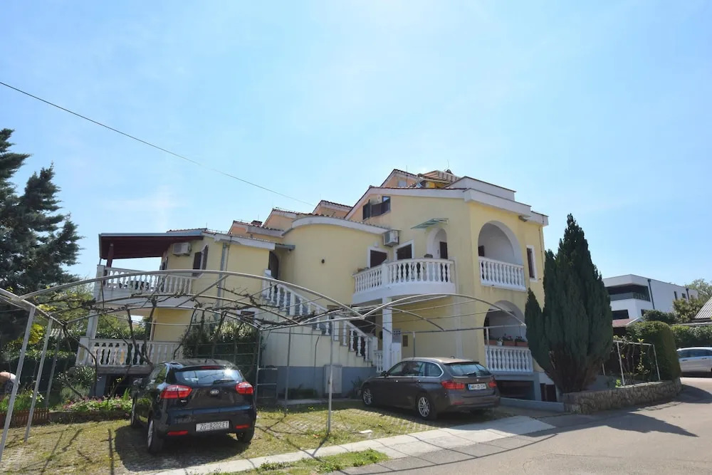 Apartment Kocmut - Vantačići