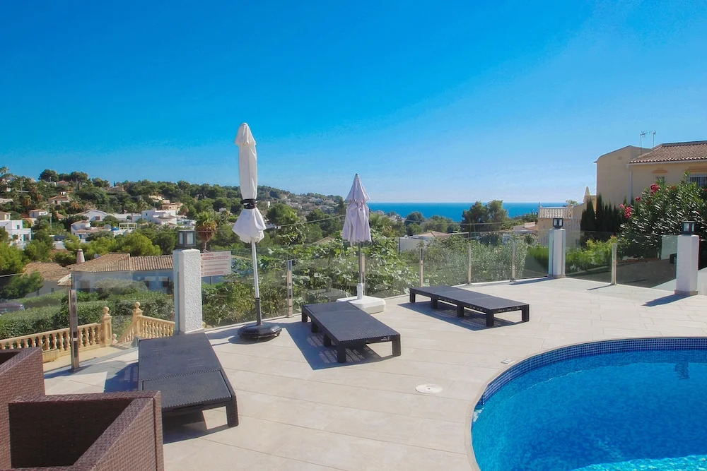 Gila - sea view villa with private pool in Benissa