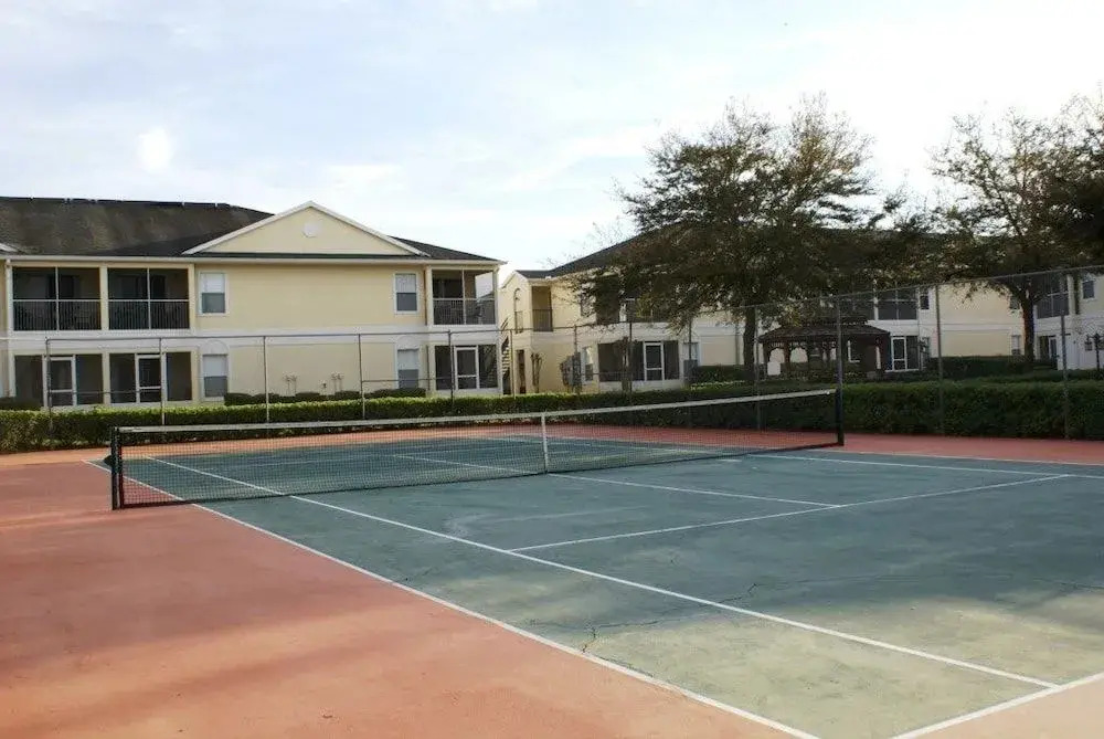Beautiful Condo with Community Pool - 3 Br Condo