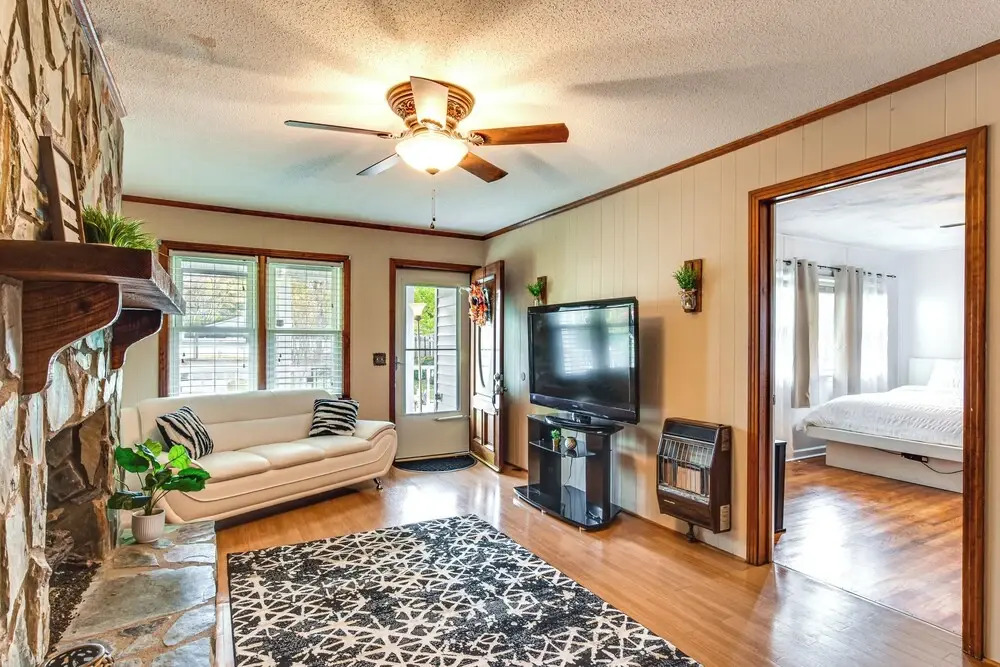 3 Mi to Dtwn: Family-friendly Sanford Home