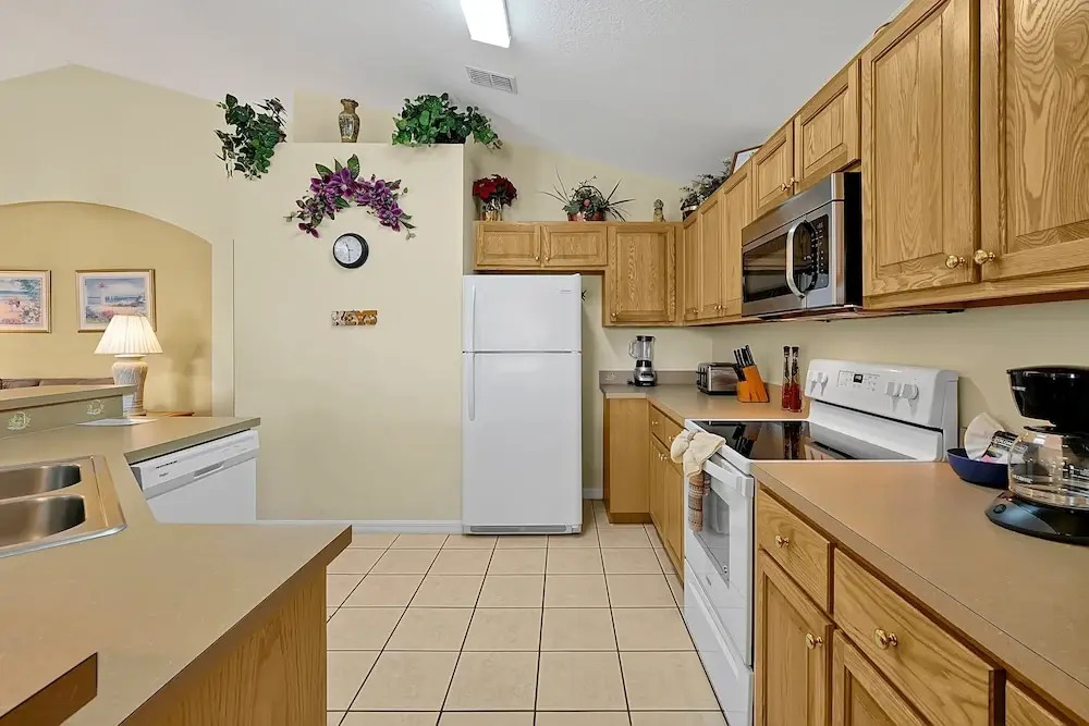 234 Kildrummy DR. Davenport, 4bed