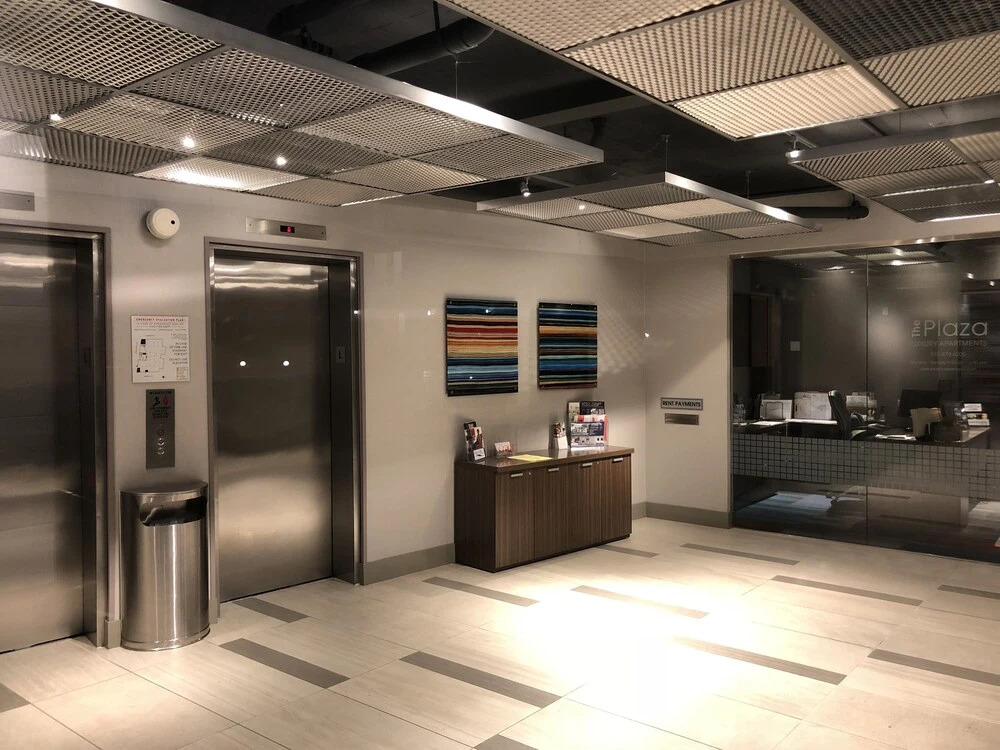 Prime Walking Distance to UCLA N309