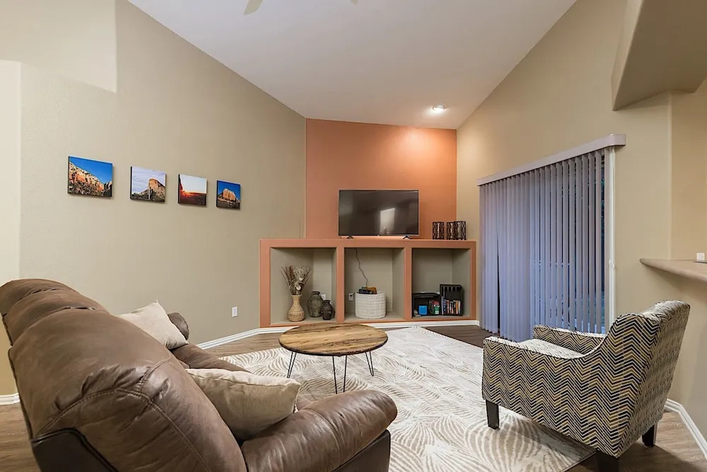 Ravenswood Retreat - 3 Br Home