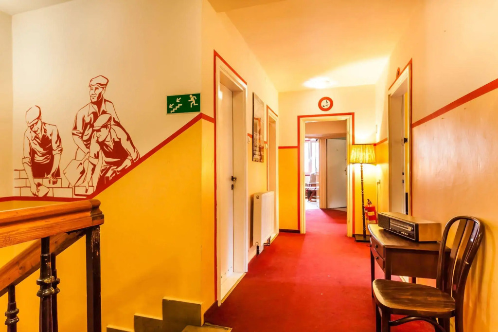 Good Bye Lenin Hostel