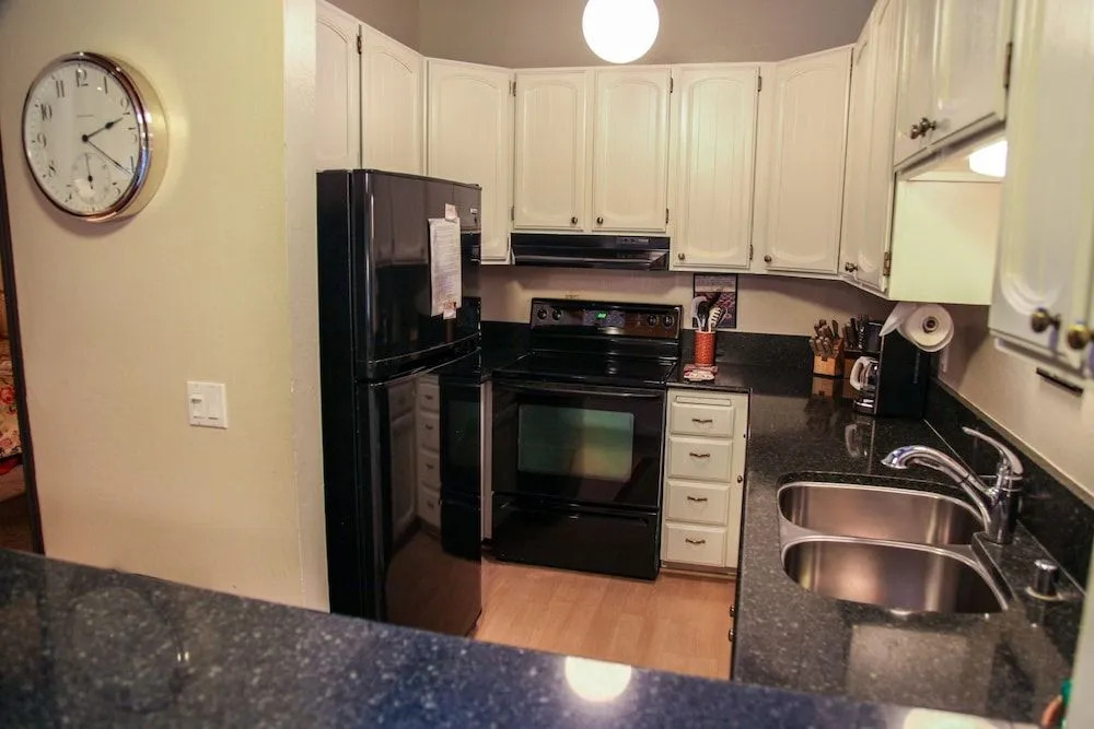 Chateau de Montagne 3 Spacious Condo With Great Complex Amenities On the Shuttle Route by RedAwning