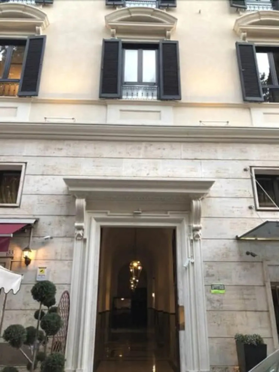 Aurora Luxury Suites