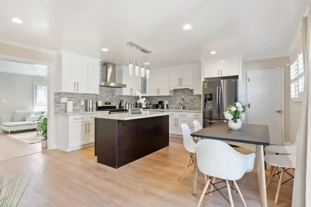 @ Marbella Lane - Modern Refreshing Home